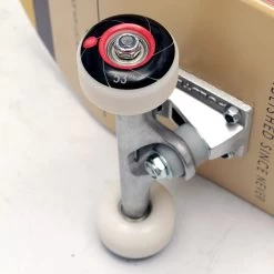 MOB Skateboards Eyechart Komplettboard - 8.25 -Stoppen. Gehen. Skateboard Geschäft. 13001eyec82c 2 1280x1280