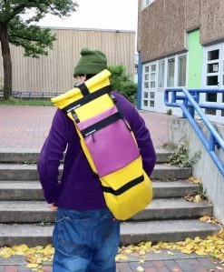 Brettretter Skateboard Crossbag 2.0 Gelb / Lila -Stoppen. Gehen. Skateboard Geschäft. Brettretter skateboard rucksack yellow 03 1280x1280