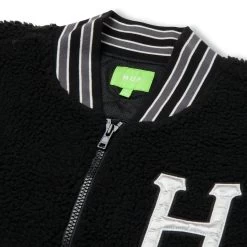 HUF Sherpa Varsity Jacke - Black -Stoppen. Gehen. Skateboard Geschäft. jk00379 black 3 1280x1280